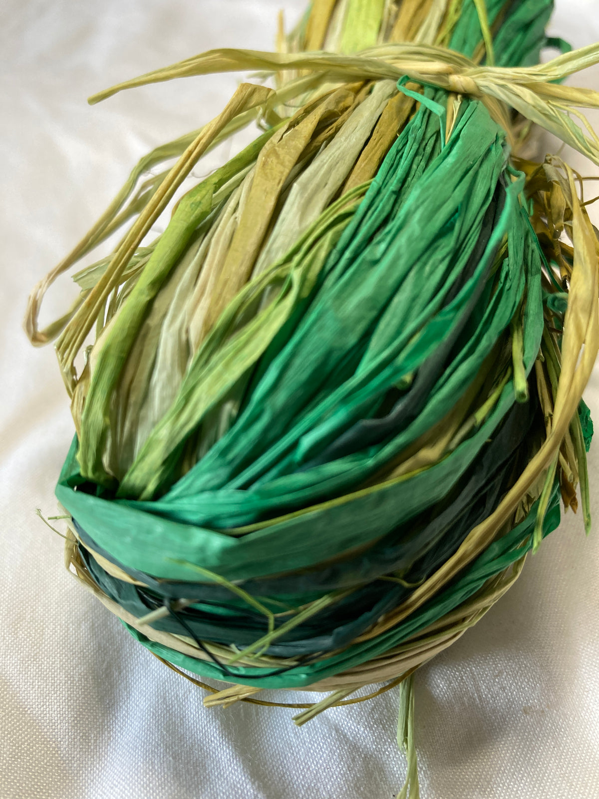 Raffia 50g Holly
