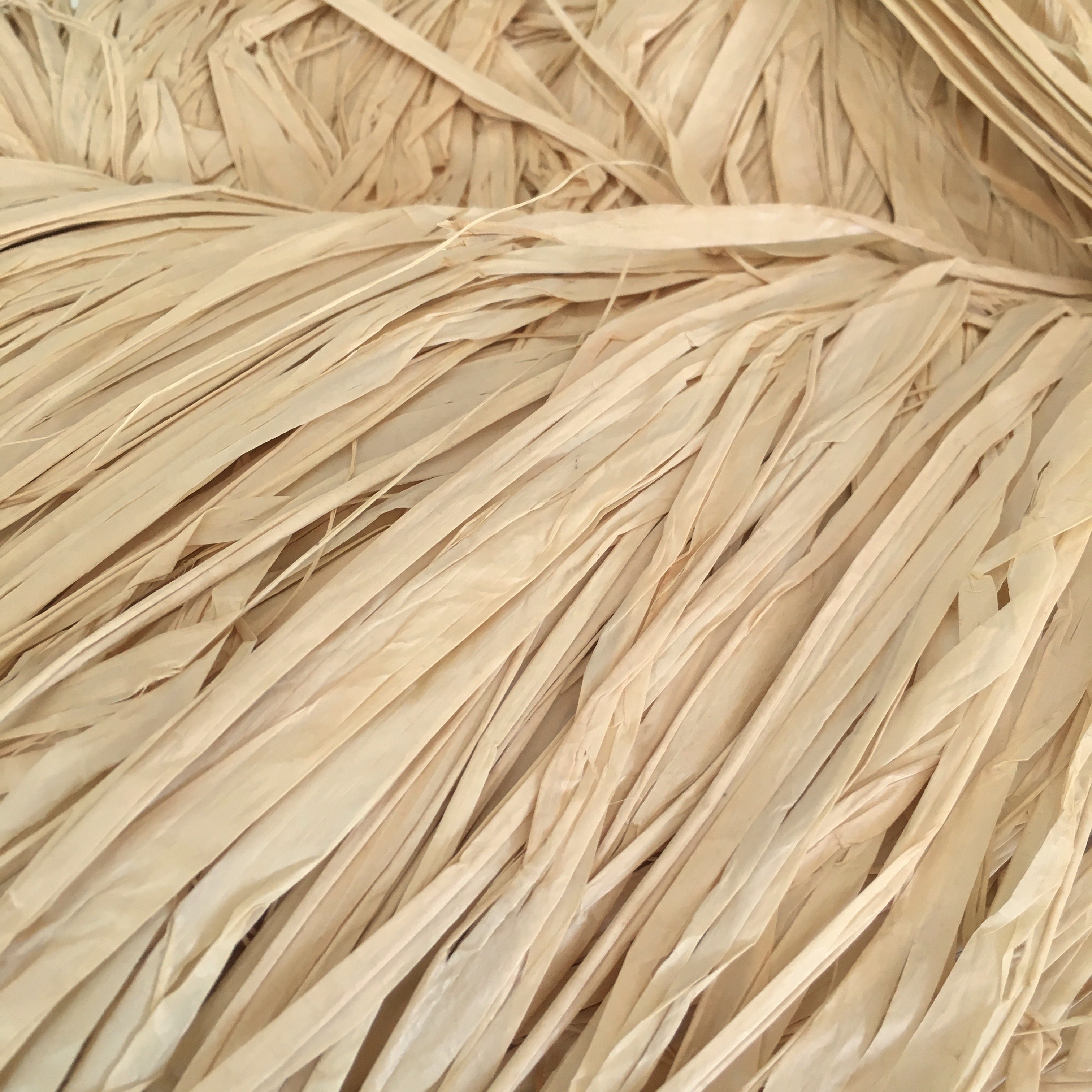 K Rafia Raffia 1 kg - Natural - The Raffia Connection