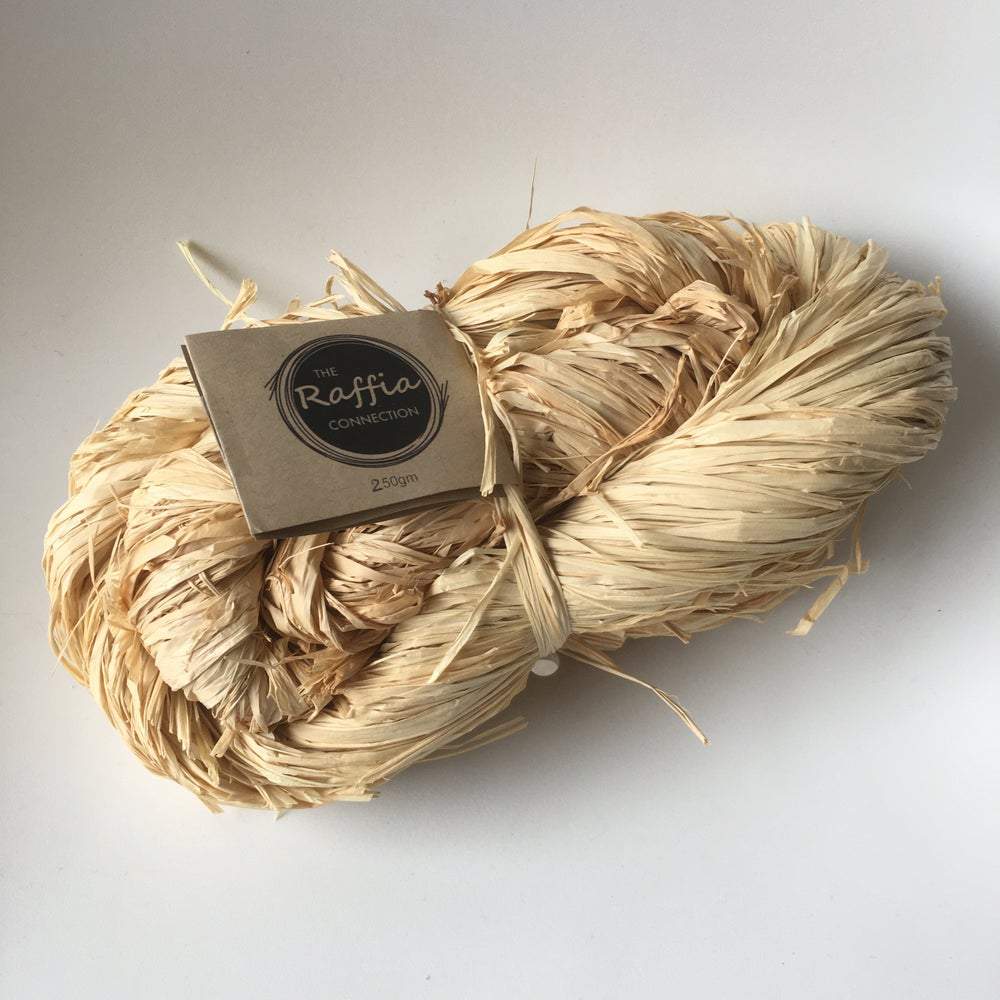 Natural raffia yarn on sale