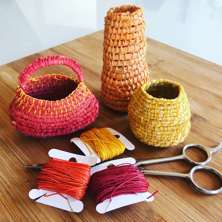 Raffia 50g - Desert Pea (Hand-dyed)